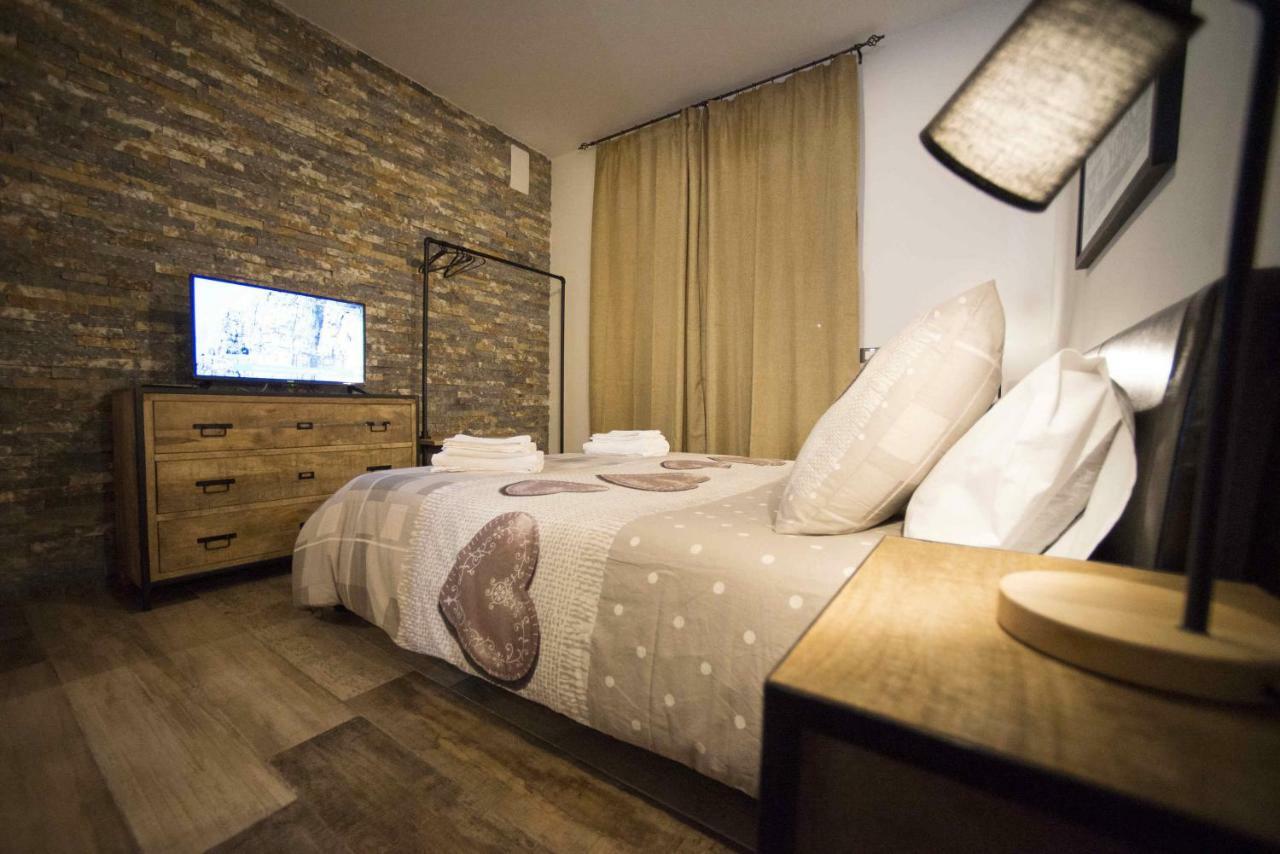 Cristiano Hotel Cosenza Bagian luar foto