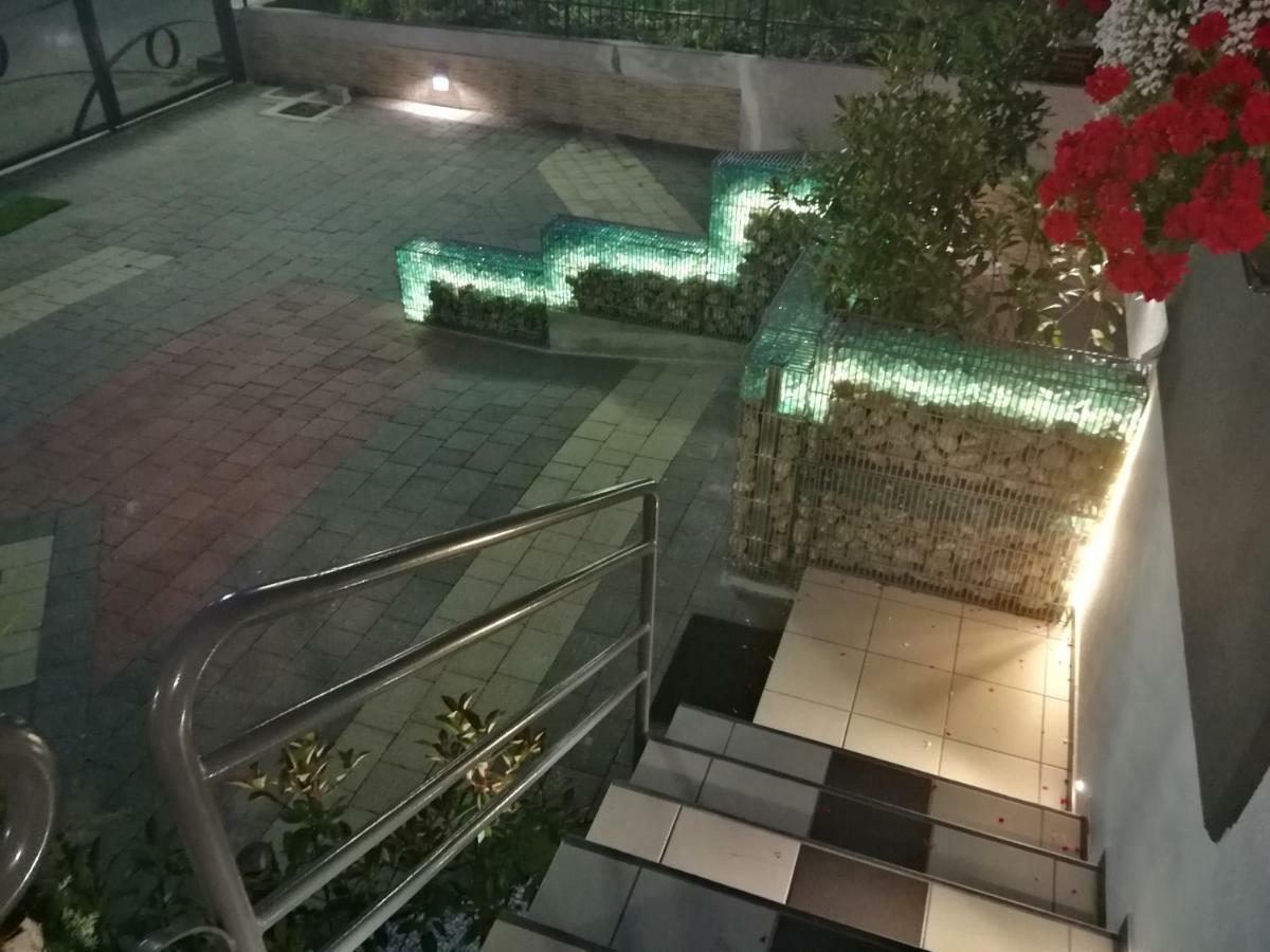 Cristiano Hotel Cosenza Bagian luar foto